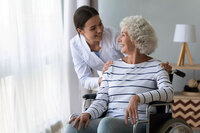 HELP-zertifizierte Seniorenassistentinnen und -assistenten