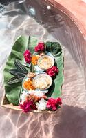 Floating Breakfast im Pool im Hotel Sansibar: Hotel Green Ocean&hellip;