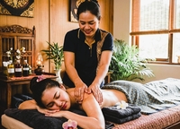 Sommer-Wellness: Kitty´s Thai Massage Stuttgart belebt.