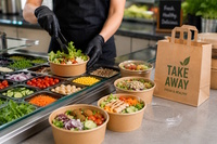 Gesunde To-Go-Trends: Warum Salate und Bowls im Außer-Haus-Markt boomen