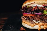 Eskinivvach Burger auf dem DreschFestival 2026