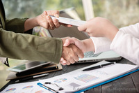 Erfahrungen mit der OVM Online Vertrieb Marketing GmbH: Einblick in Produktpalette und Zielgruppen
